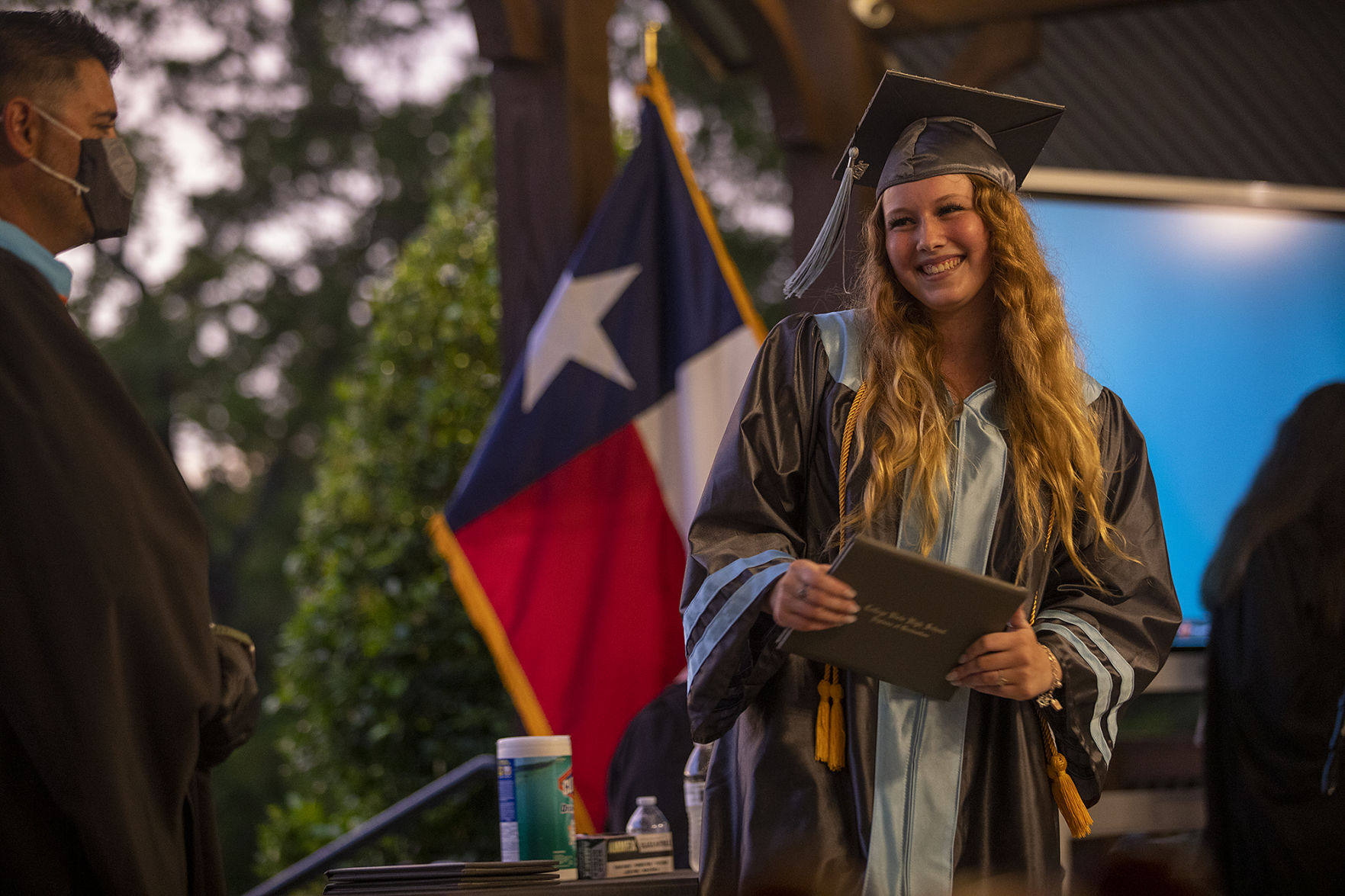 College View grads